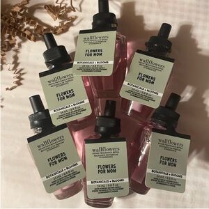 (6) Flowers for Mom Bath and BodyWorks wallflower refills